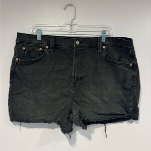 Black‎ Gap high rise 4 inch denim shorts